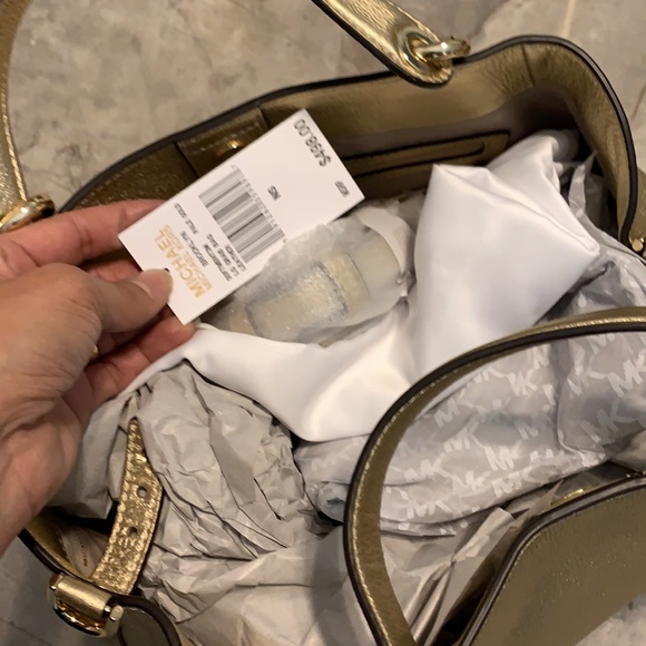 🌺MICHAEL KORS BROOKLYN LEATHER SATCHEL 🌺 - Picture 10 of 10